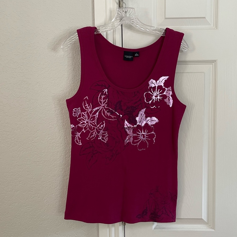 LIKE NEW Sonoma size Large pink with floral detail tank top
